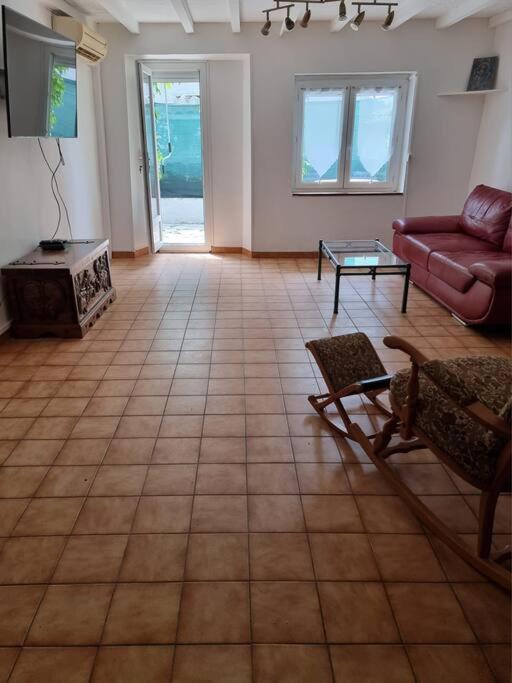 Maison Ideale Pour Une Famille Carcassonne Exteriör bild